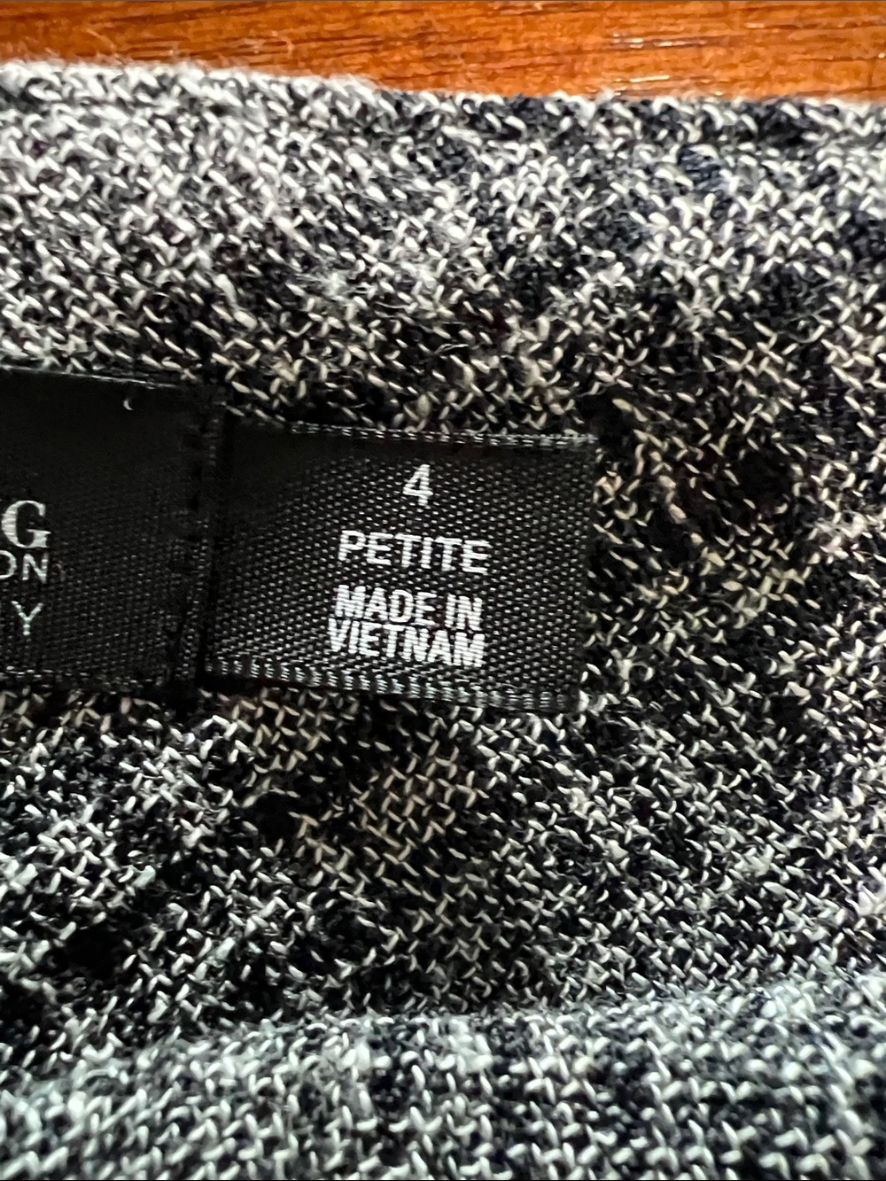 7th Avenue Gray Plaid Wide-Leg Work Pants Size 4P - Picture 11 of 12